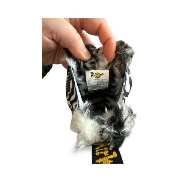 New Dr. Martens Women's 2976 Leonore Chelsea Boot Black Atlas size 6 NWT - Picture 5 of 5